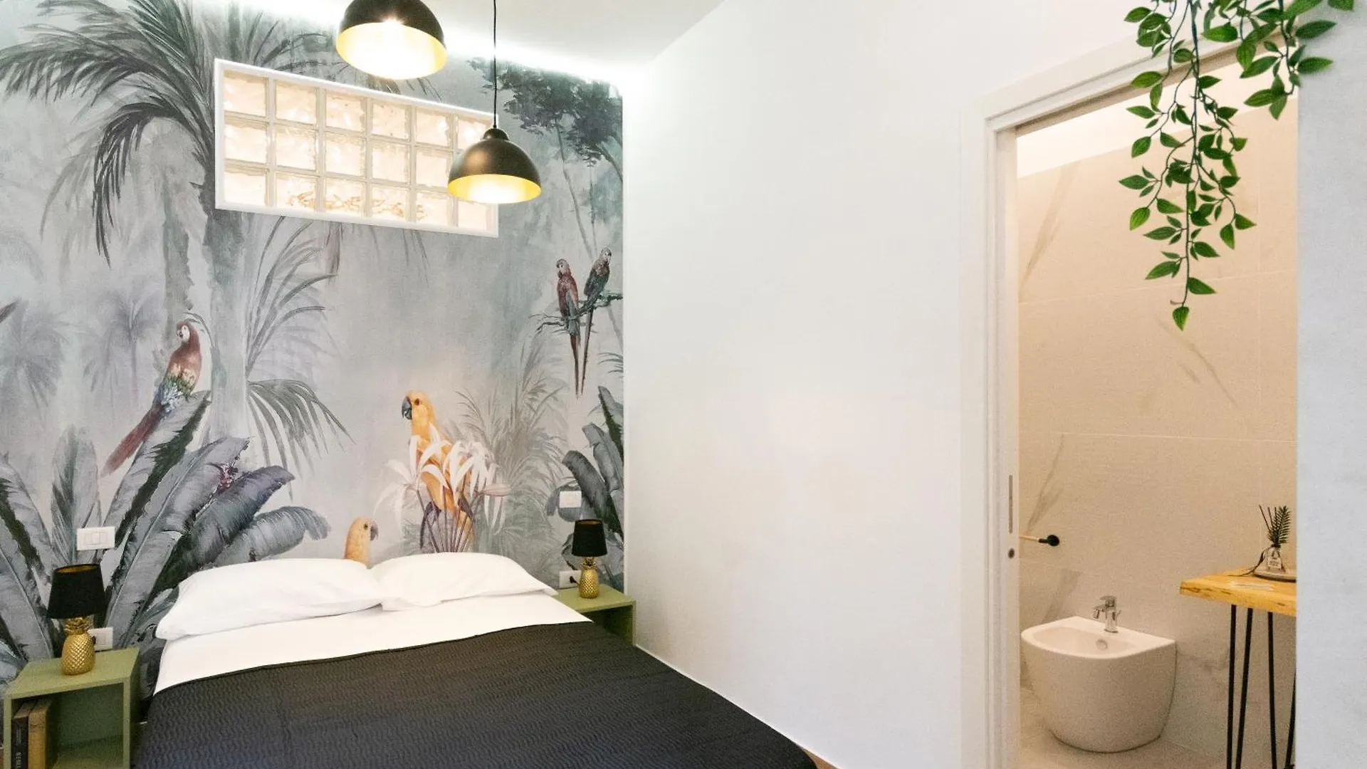 나폴리 Pomodoro Ac B&B
