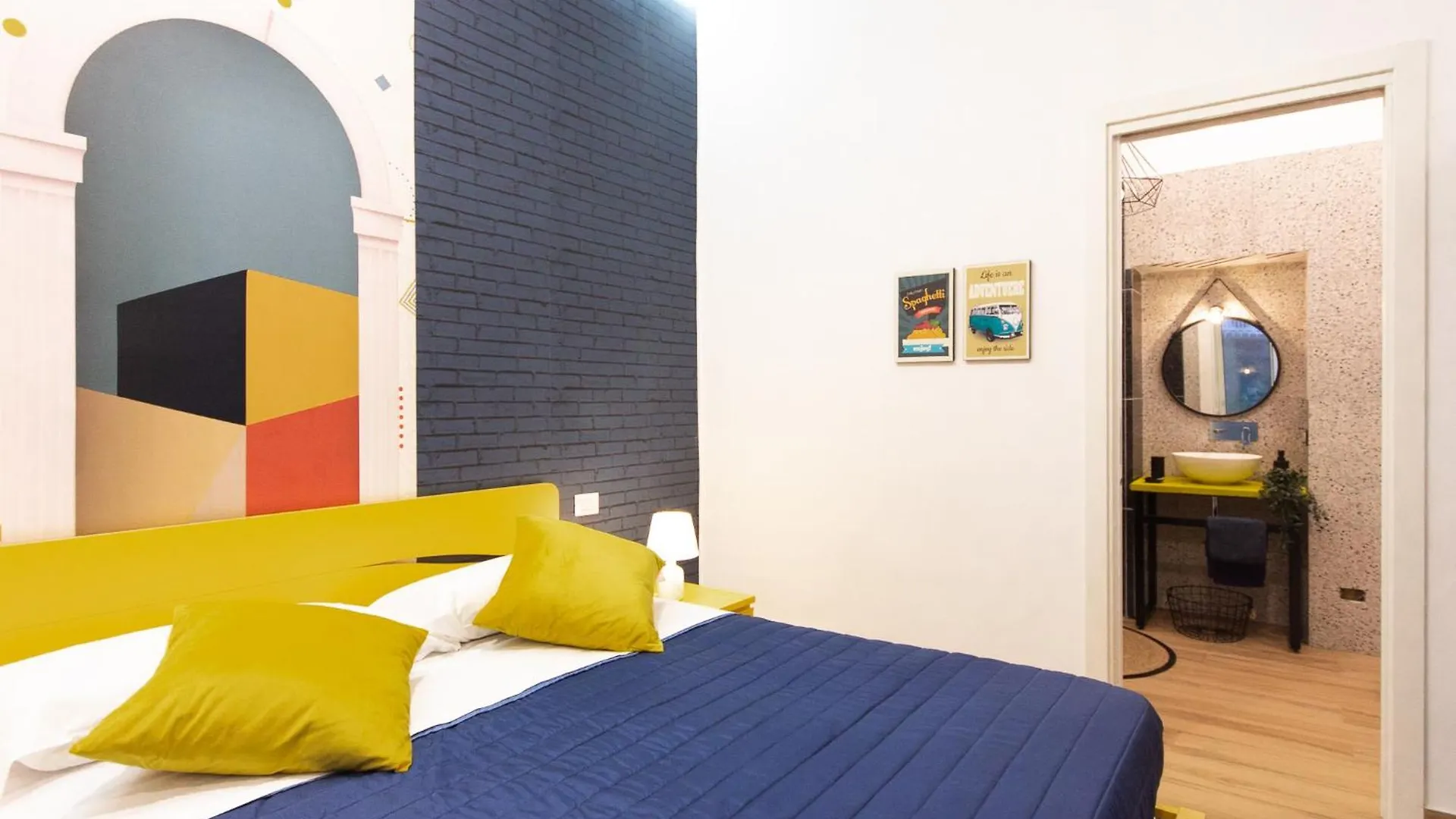 나폴리 Pomodoro Ac B&B