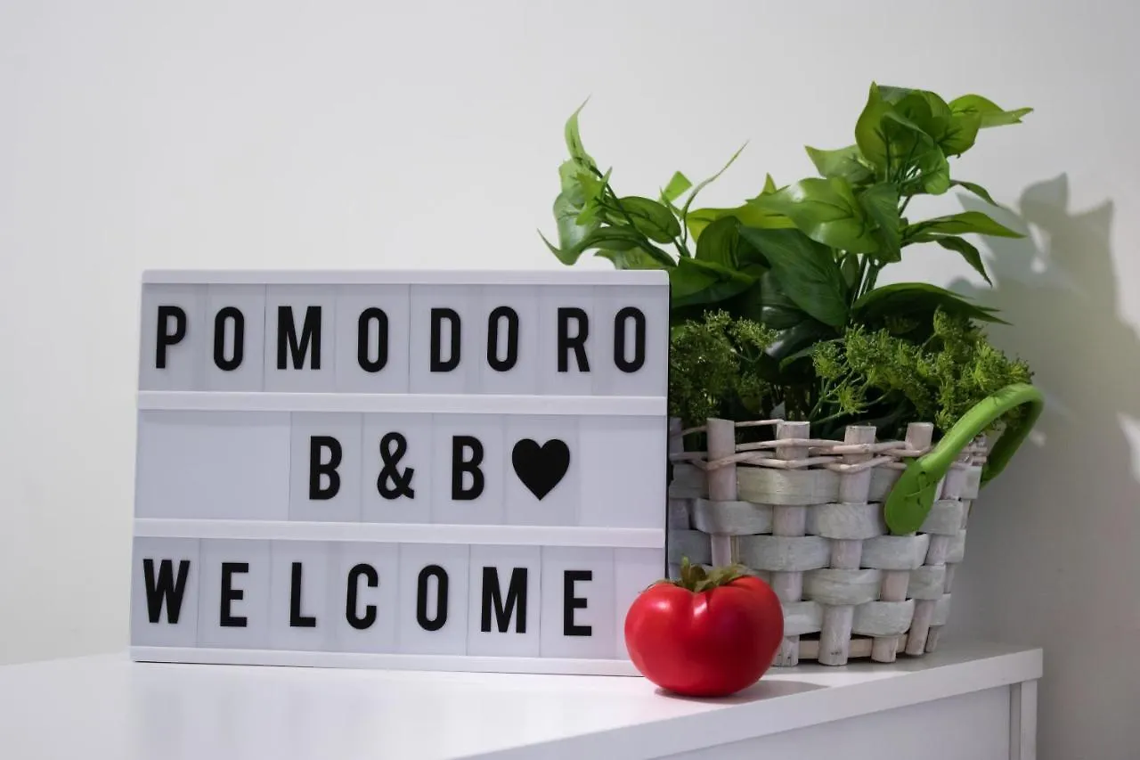 Pomodoro Ac Bed & Breakfast Naples